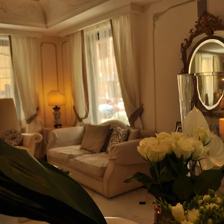 Hotel Jolanda-2
